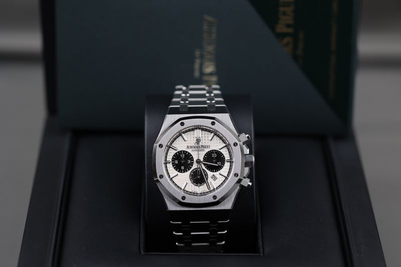 Audemars Piguet Royal Oak Chrono Panda - 2020
