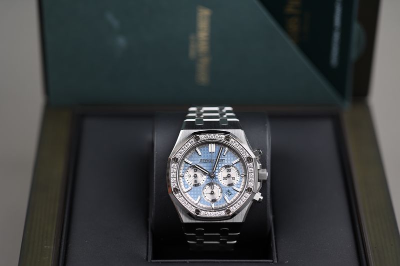 Audemars Piguet Royal Oak Chrono Blau DIA - 2023
