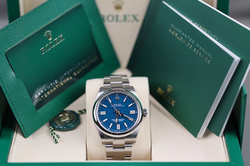 Rolex Oyster Perpetual Med Blau - 2025 Rolex Oyster Perpetual Med Blau - 2025