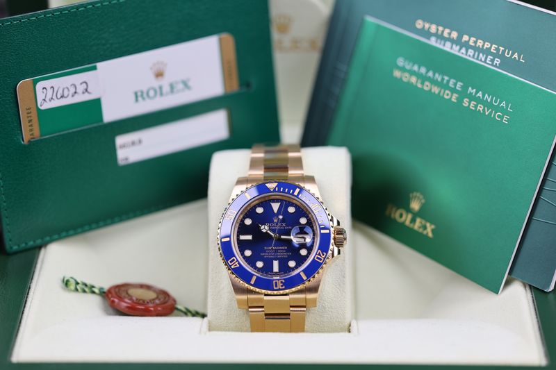 Rolex Submariner Date Gelbgold Blau - 2017