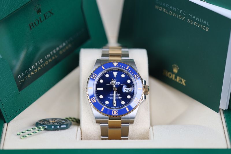 Rolex Submariner Date Stahl/Gelbgold Blau - 2021