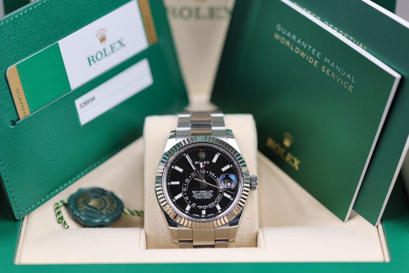 Rolex Sky-Dweller Schwarz - 2019