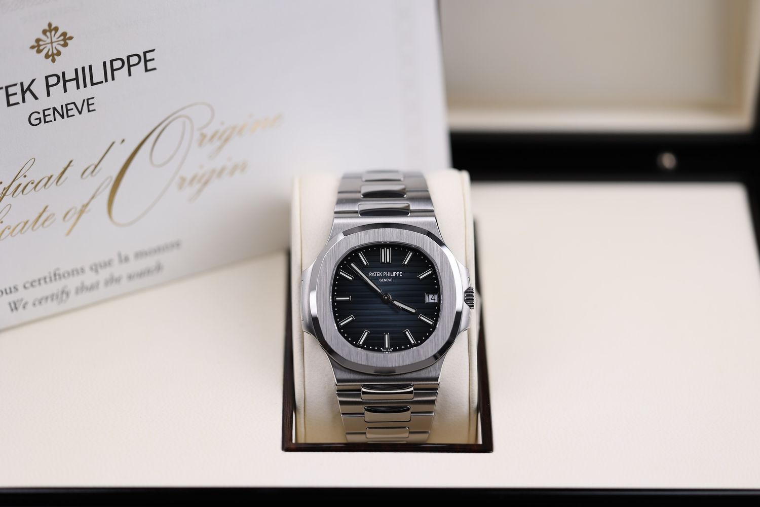 Patek Philippe Nautilus 5711 Blau (330-Calibre) - 2019