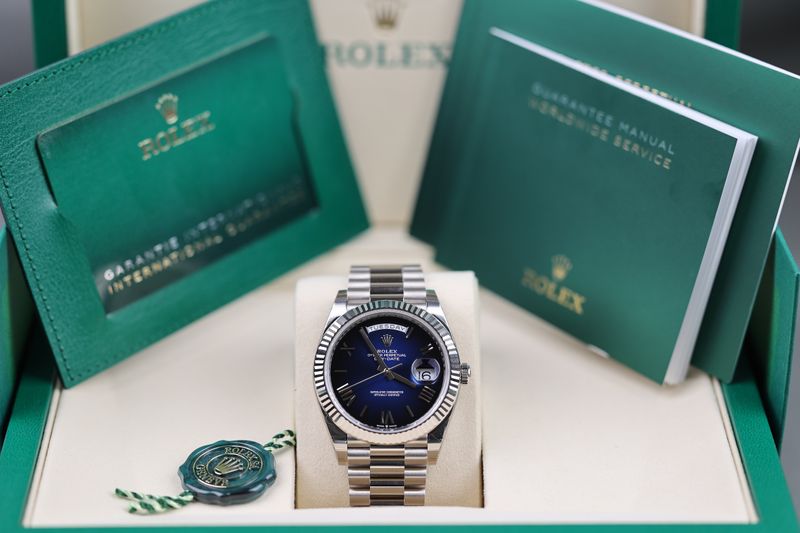 Rolex Day Date 40 Weißgold Blue Ombré - 12/2025 Rolex Day Date 40 Weißgold Blue Ombré - 12/2025