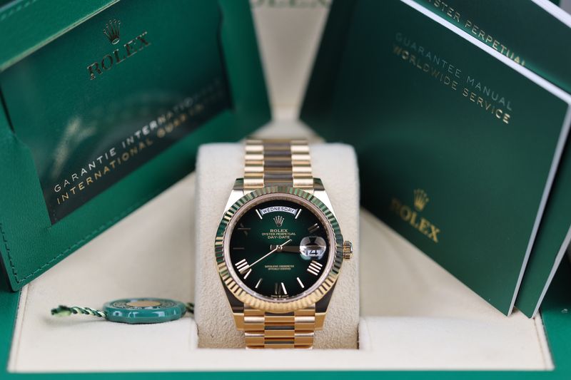 Rolex Day Date 40 Gelbgold Ombré Grün  - 2024