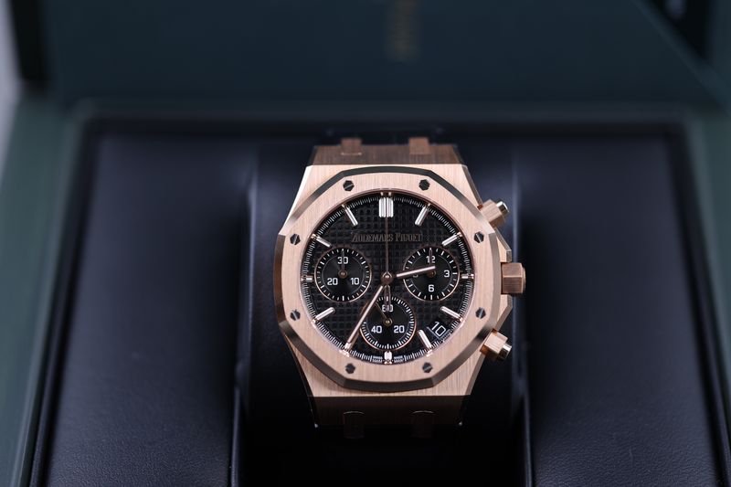 Audemars Piguet Royal Oak Chronograph Roségold Schwarz - 2024