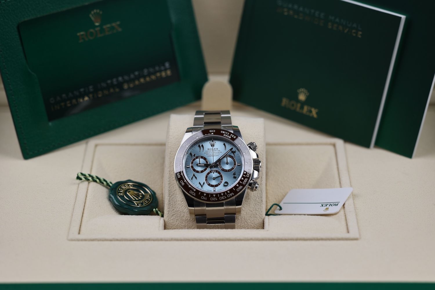 Rolex Platin Daytona Arabic Dial - 12/2025