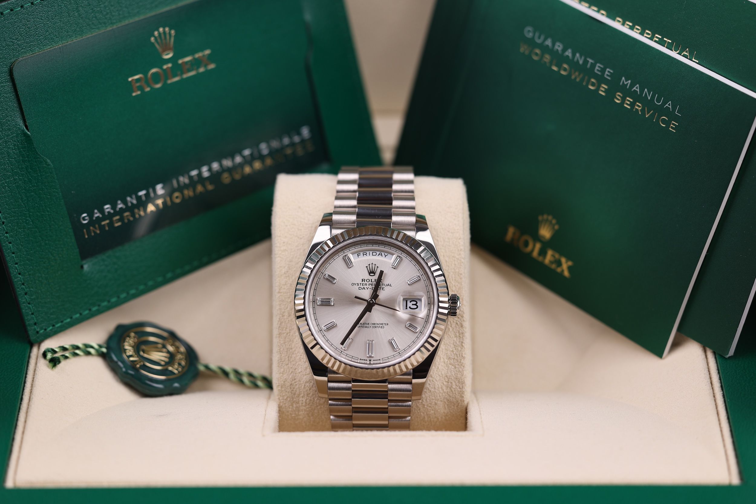 Rolex Day Date 40 Weißgold Silver DIA Dial - 2022