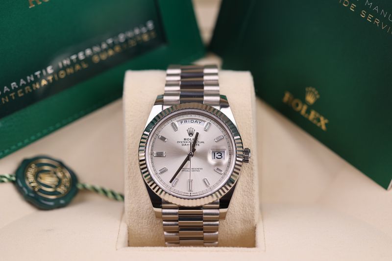 Rolex Day Date 40 Weißgold Silver DIA Dial - 2022