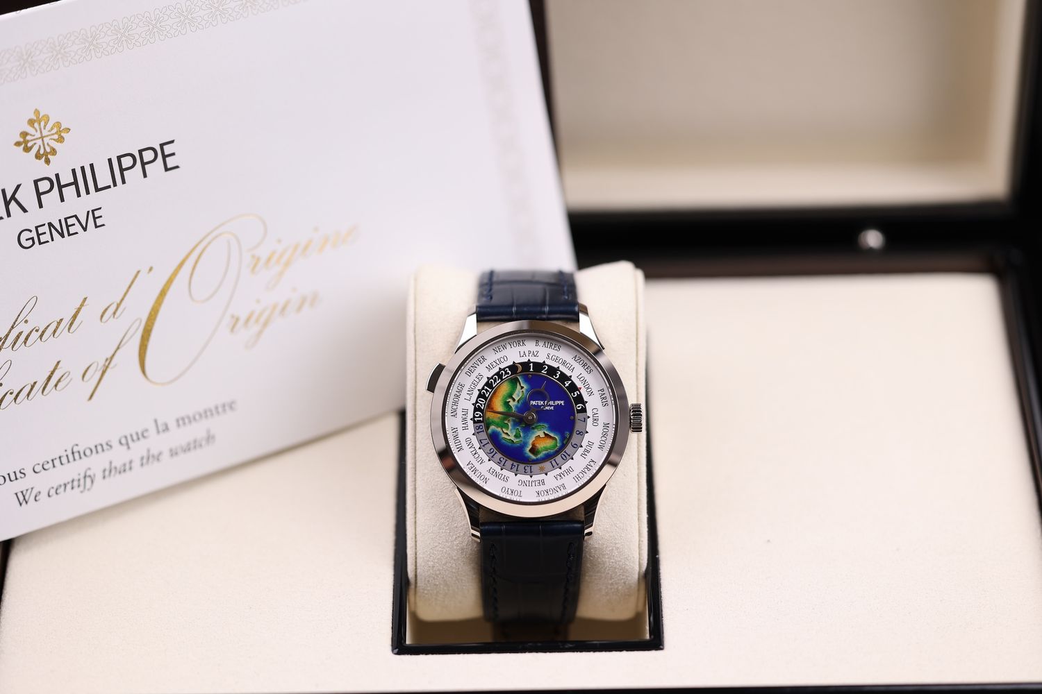 Patek Philippe World Time Grand Feu cloisonné enamel Dial - 2025