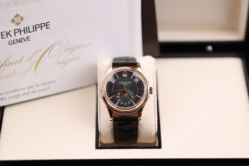 Patek Philippe Annual Calendar Roségold Olive Grün - 2024 Patek Philippe Annual Calendar Roségold Olive Grün - 2024