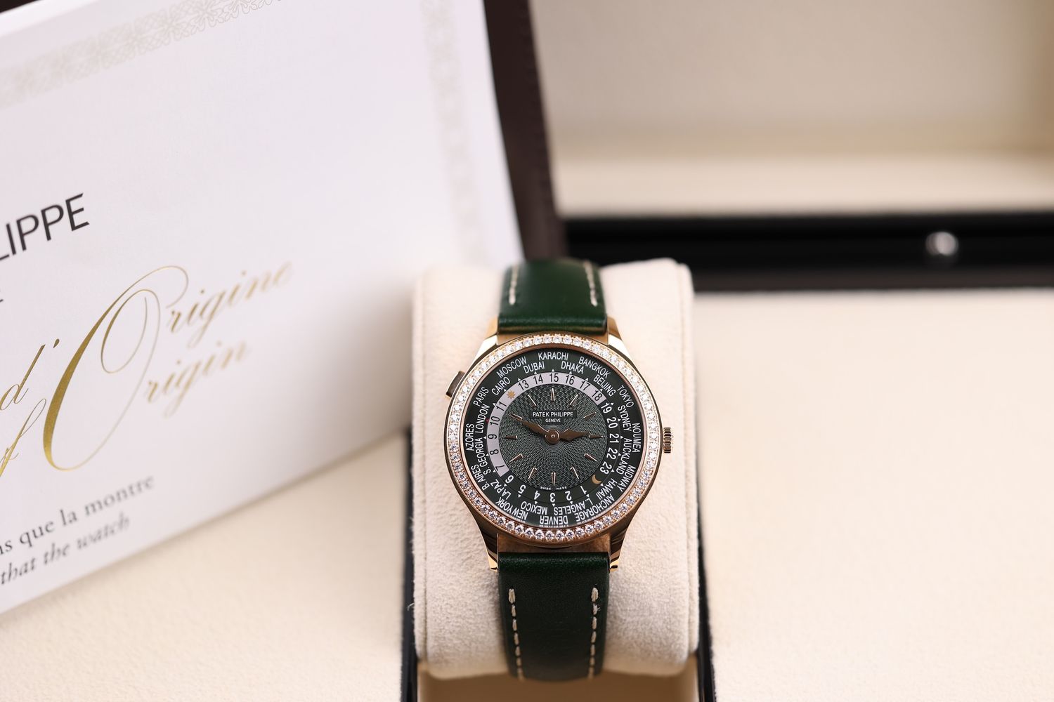 Patek Philippe Lady World Time Complications Grün - 2023 Patek Philippe Lady World Time Complications Grün - 2023