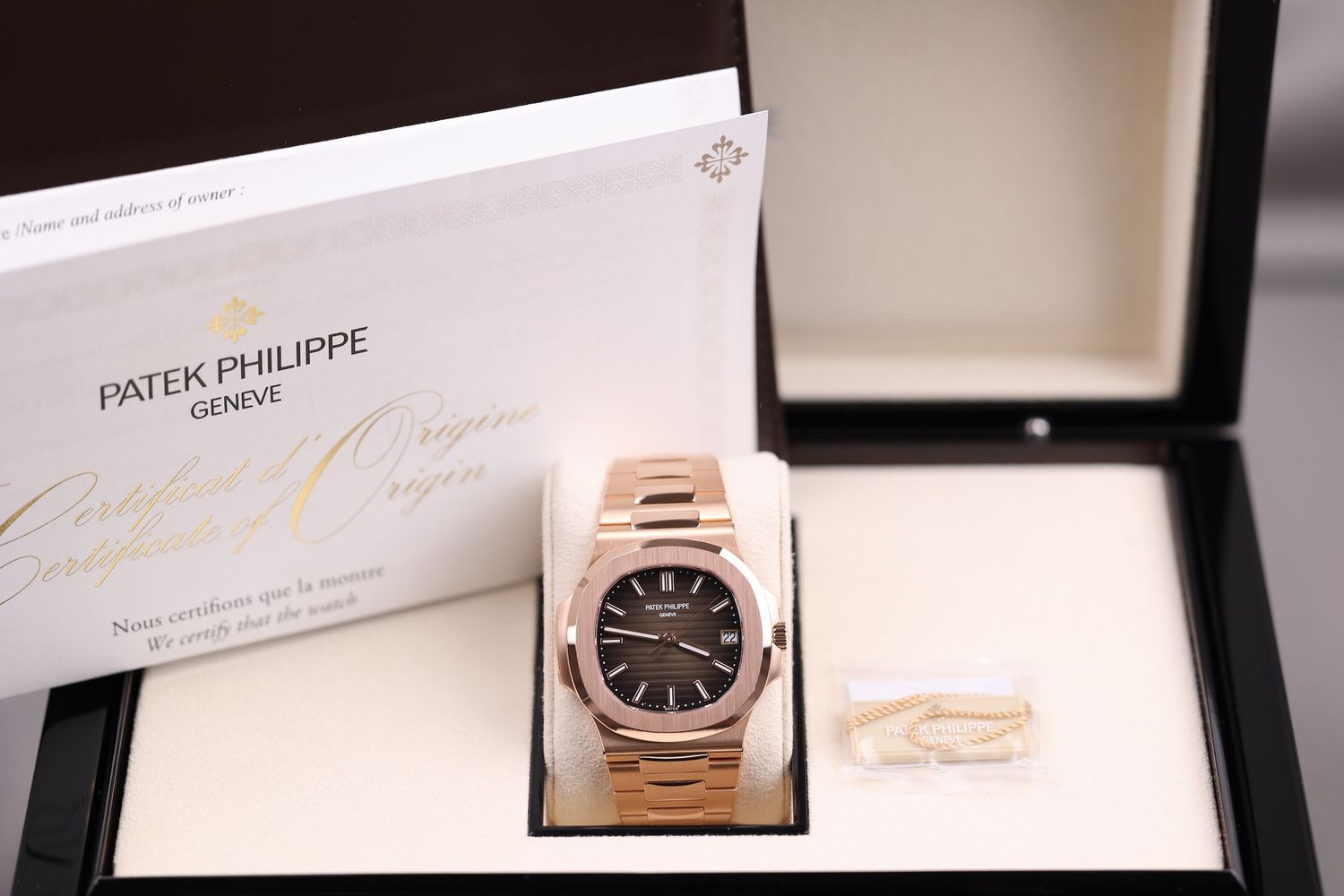 Patek Philippe Nautilus 5711 Roségold Braun (330 Calibre) - 2020