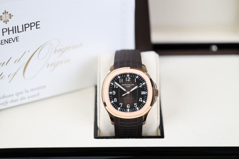 Patek Philippe Aquanaut Roségold Schoko - 2018