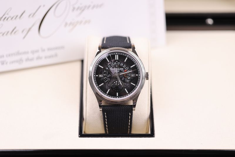 Patek Philippe Perpetual Calendar Grand Complications Weißgold  - 2025