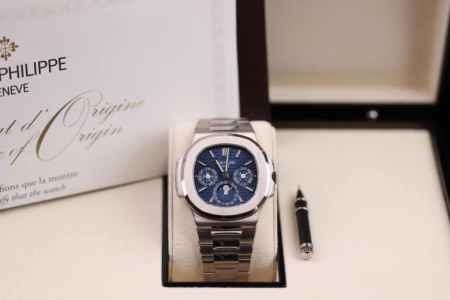 Patek Philippe Nautilus 5740  - 2021