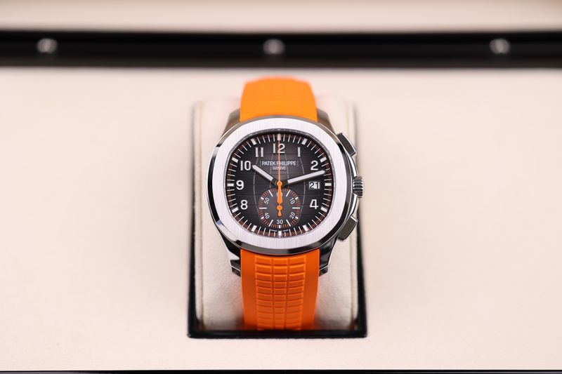 Patek Philippe Aquanaut Chronograph Orange - 10/2025