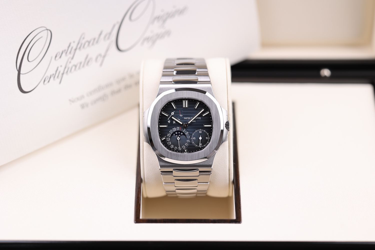 Patek Philippe Nautilus 5712 - 2015