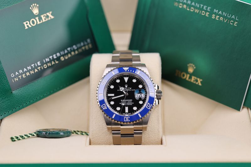 Rolex Submariner Date Smurf Weißgold - 2023