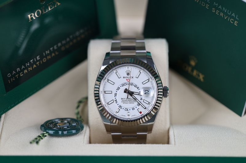 Rolex Sky-Dweller Weiß - 2022