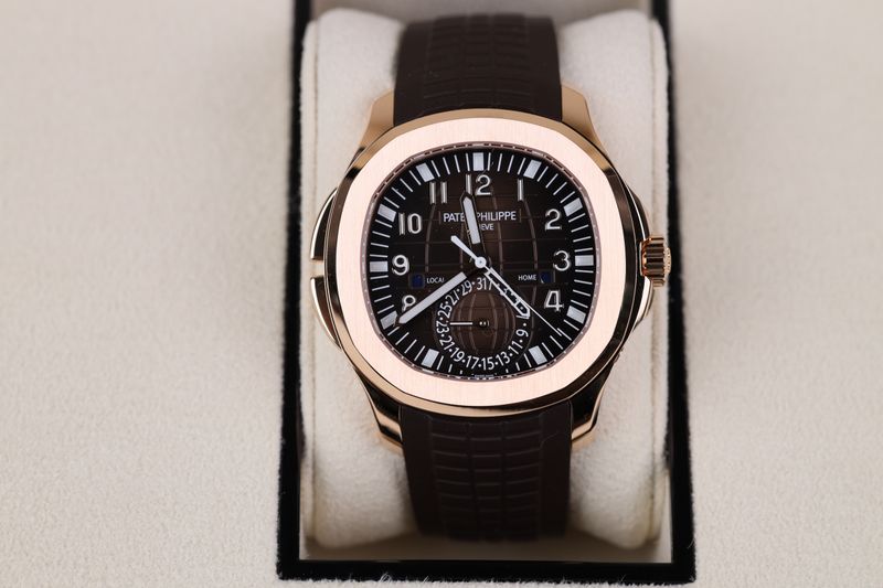 Patek Philippe Aquanaut Travel Time Roségold - 2022 (Service 2025)