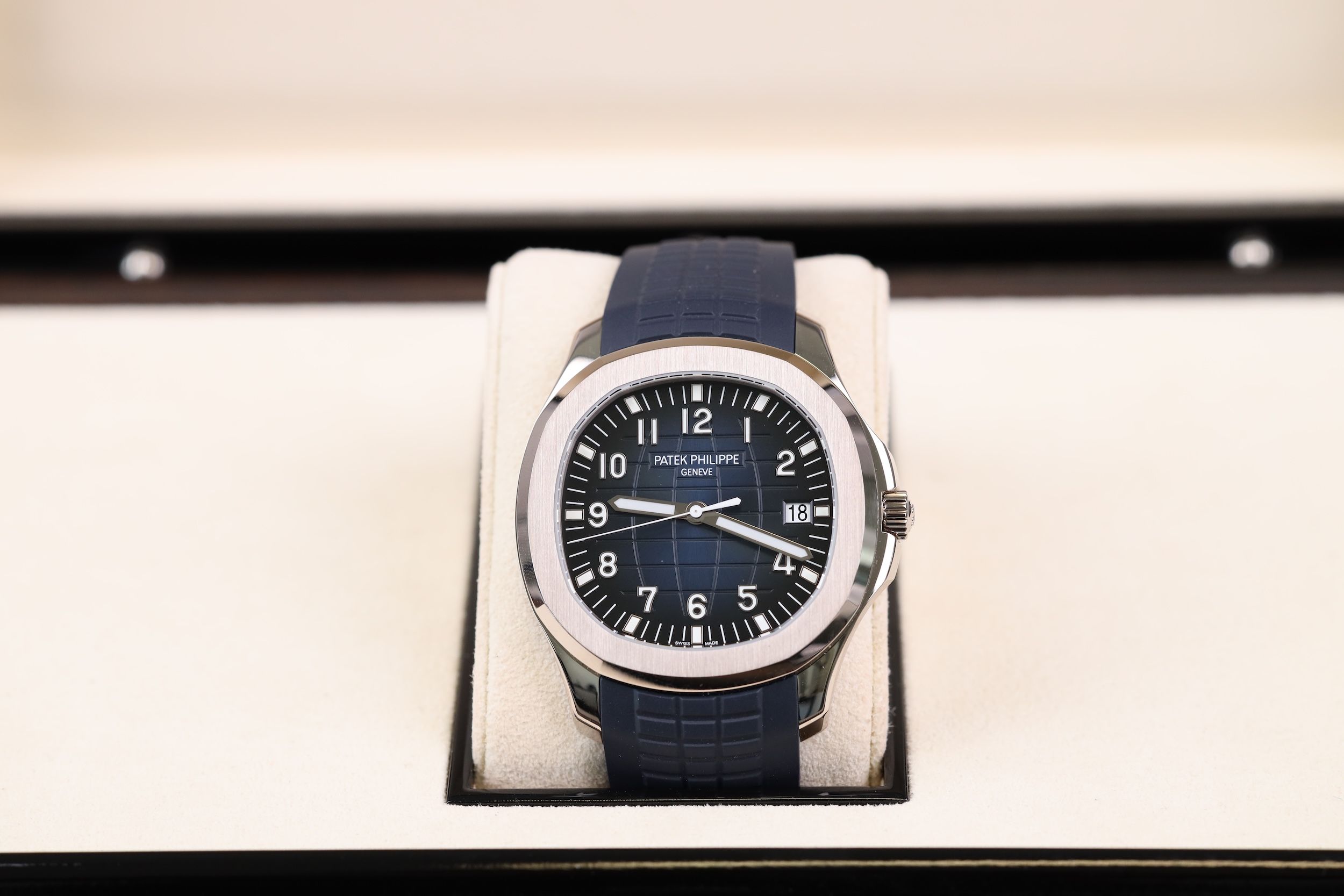 Patek Philippe Aquanaut Weißgold Blau - 2023