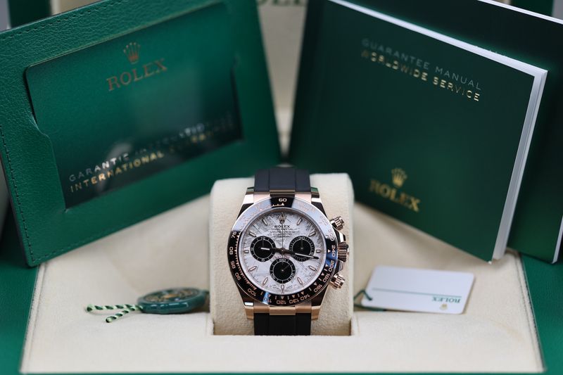 Rolex Daytona Oysterflex Roségold Meteorite - 02/2026