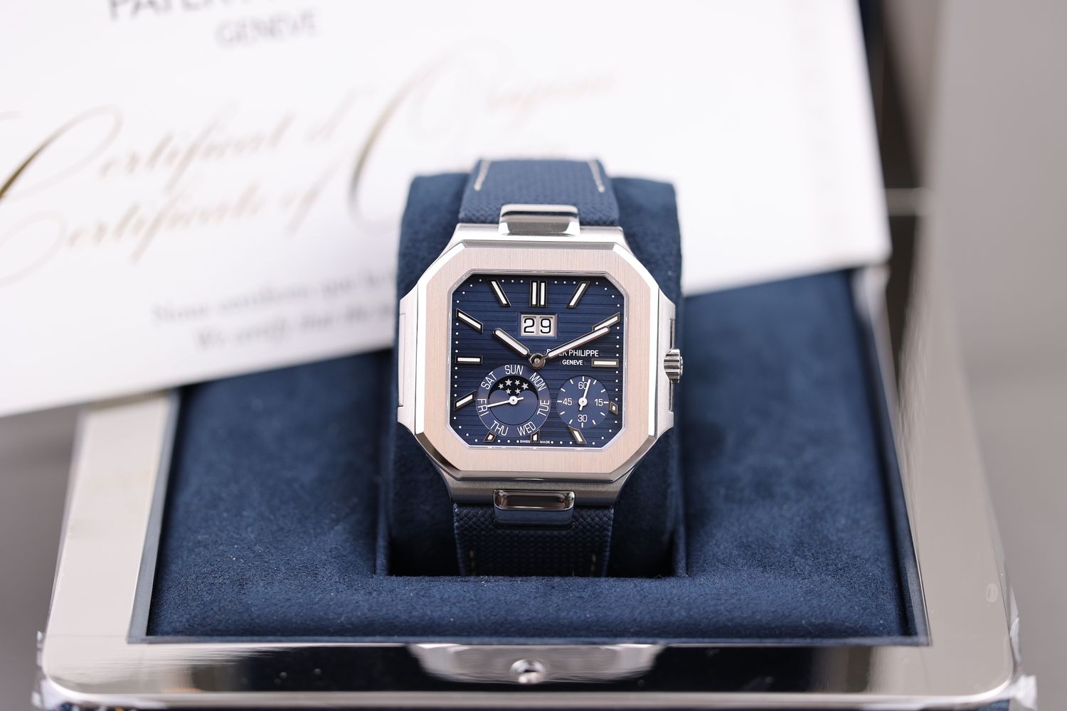 Patek Philippe Cubitus Platin Blau  - 2025