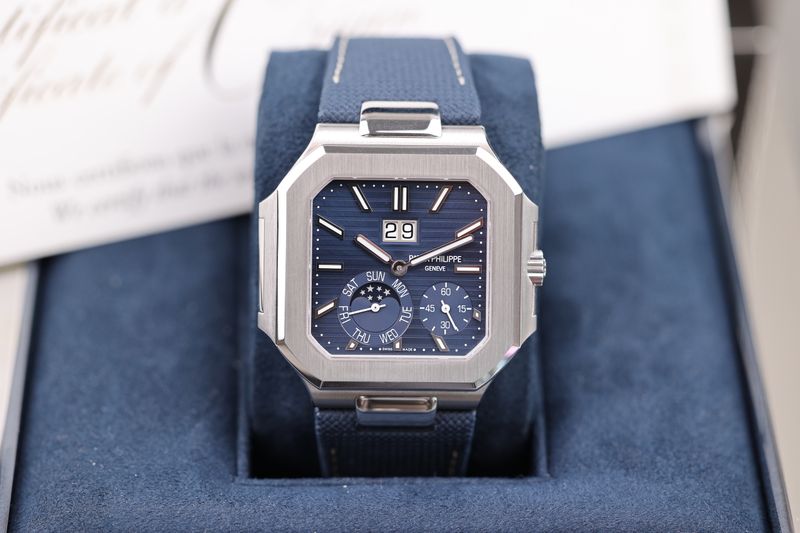 Patek Philippe Cubitus Platin Blau - 2025