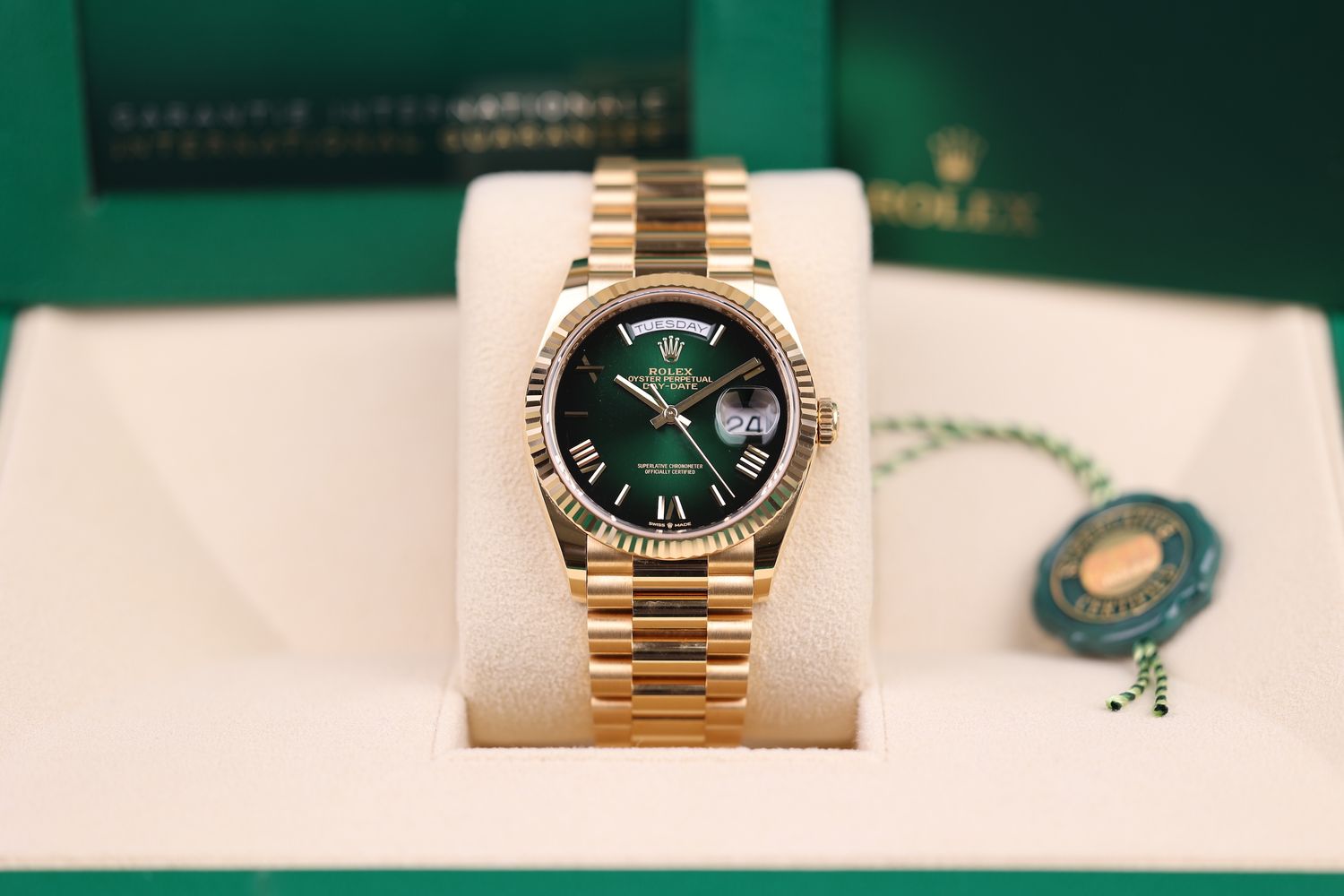 Rolex Day-Date 36 Ombre Grün Dial - 2024