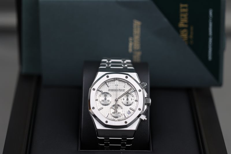 Audemars Piguet Royal Oak Chrono Weiß - 2024