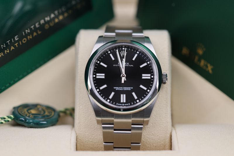 Rolex Oyster Perpetual 41 Schwarz - 2024