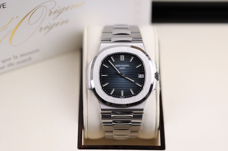 Patek Philippe Nautilus 5711 Blau - 2019