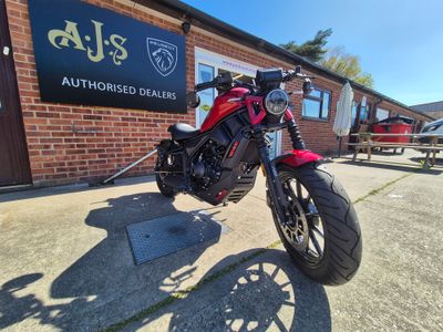 Zontes ZT125-C - Metallic Red