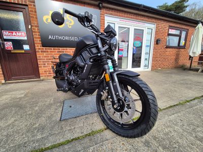 Zontes ZT125-C - Satin Black