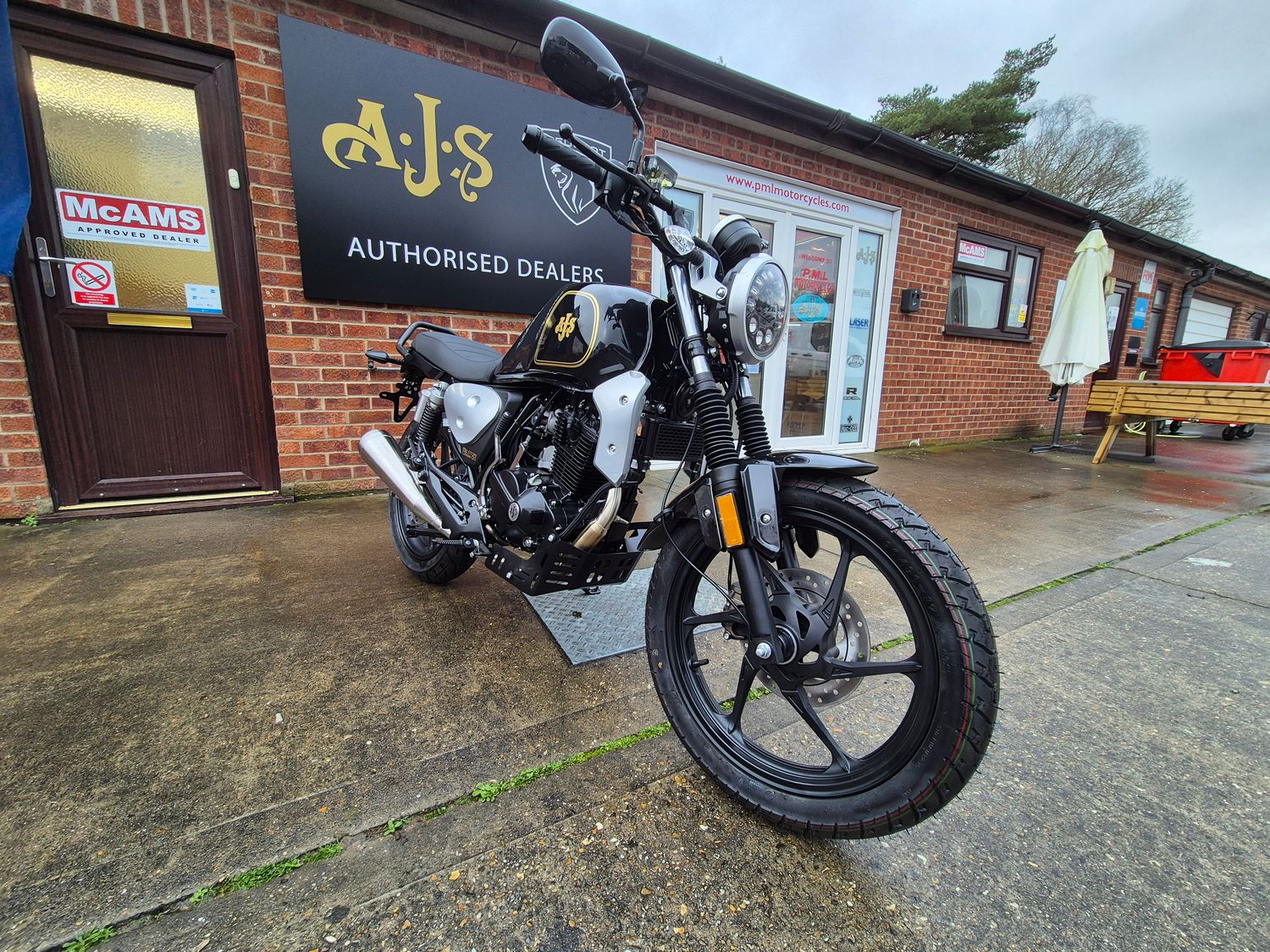AJS Bilston 125 - Foundry Black