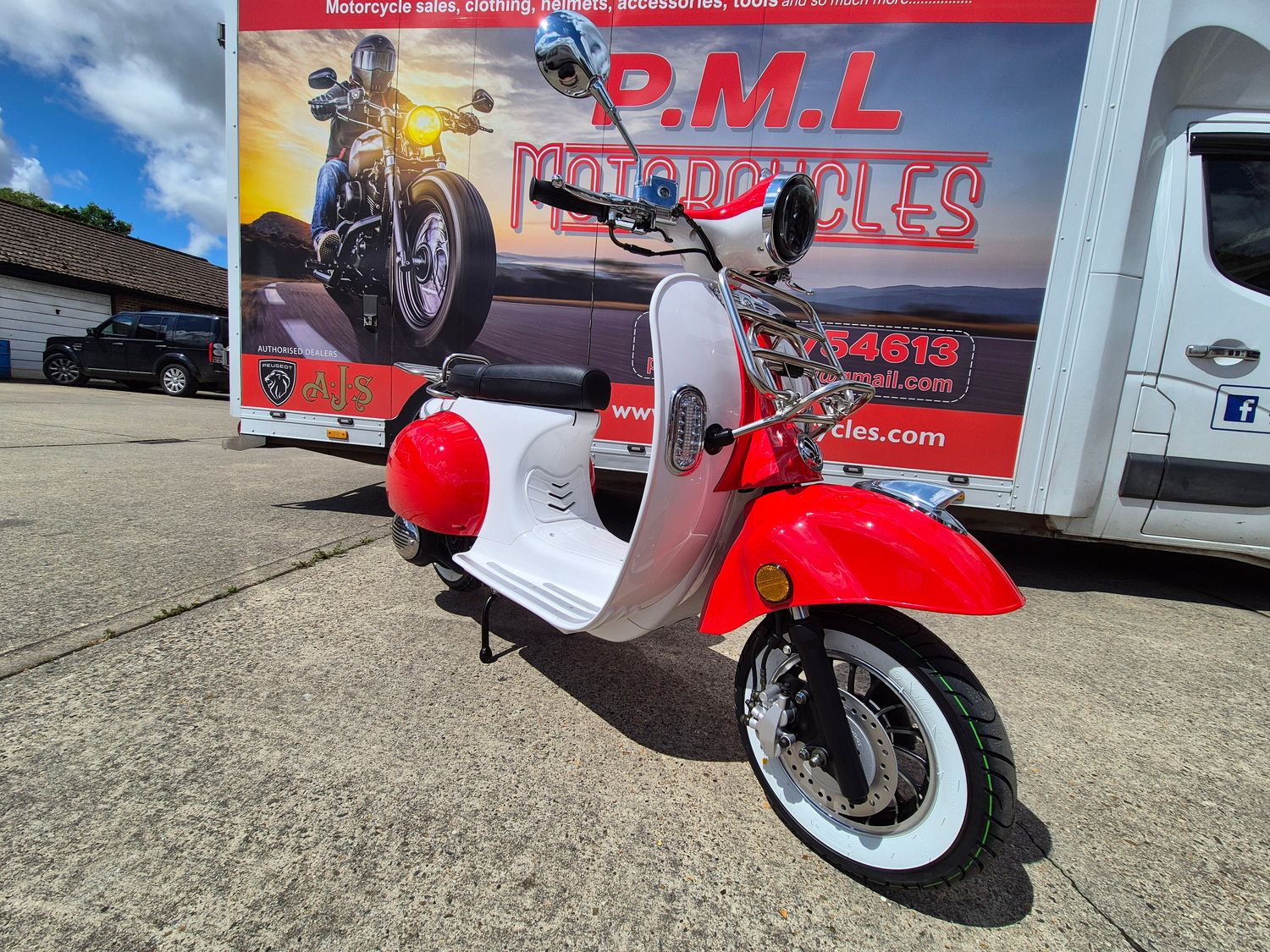 AJS Modena 125 - Red/White