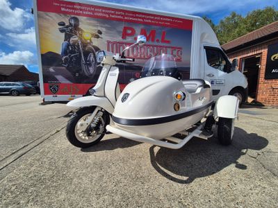 Royal Alloy GP350 Sidecar - Ivory White