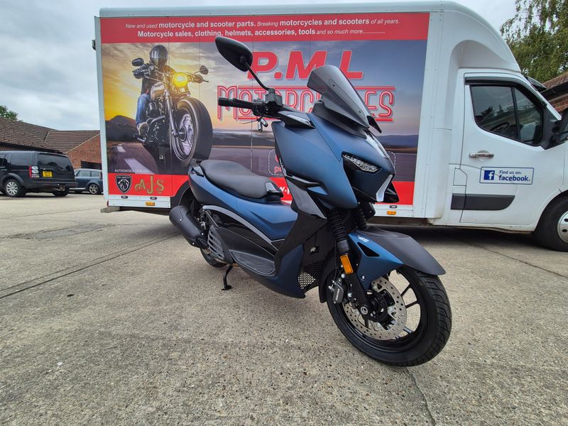 Zontes ZT125-M - Satin Blue Metallic