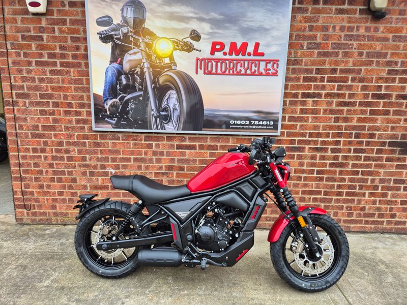 Zontes ZT125-C - Metallic Red