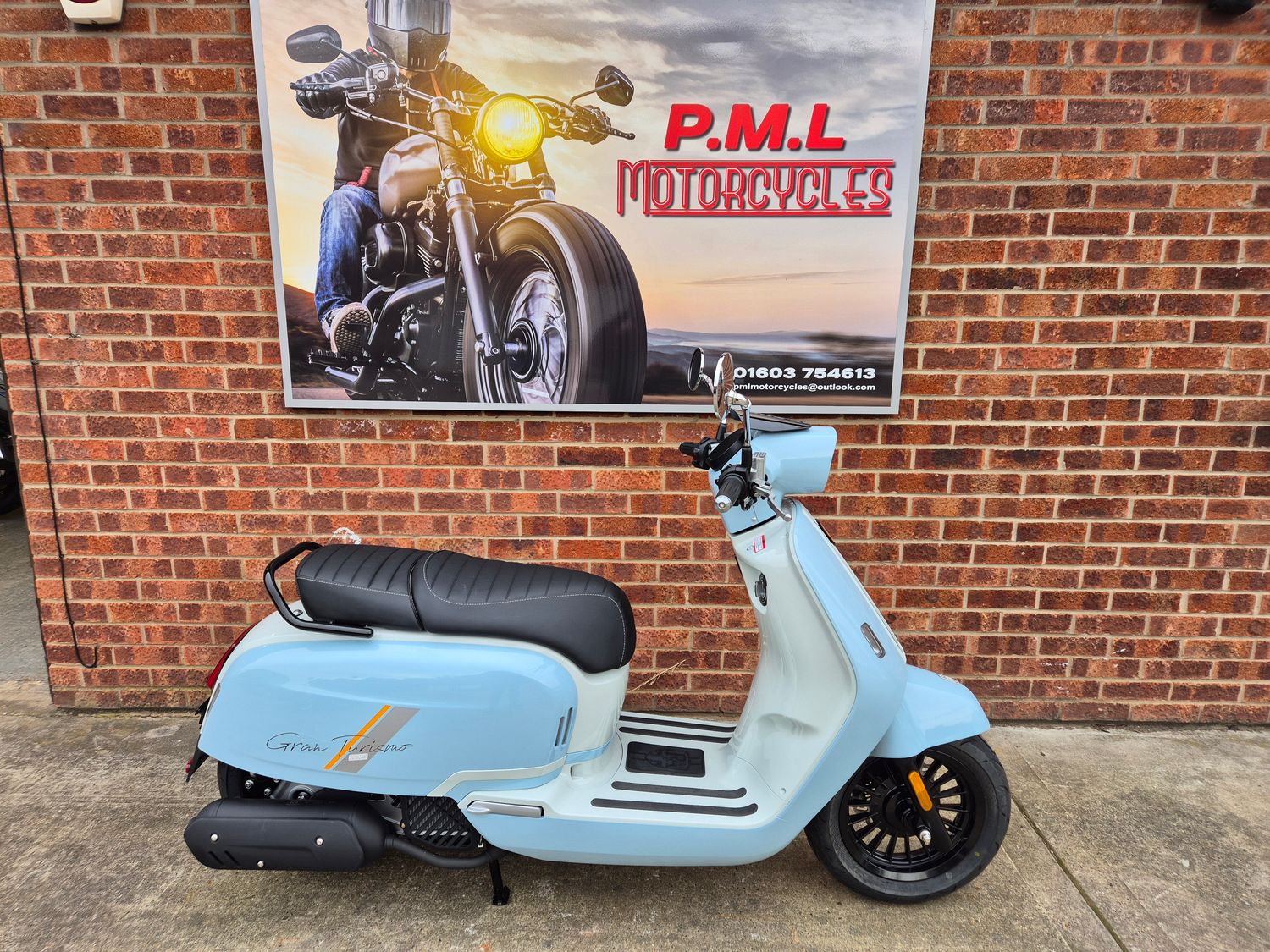 Royal Alloy GT2 125 Round Lamp - Ocean Blue