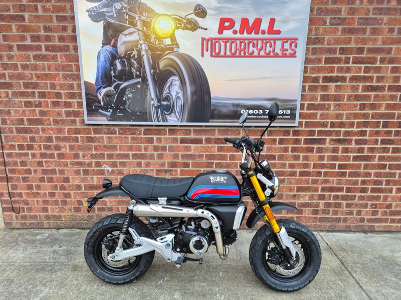 Bluroc X-Bongo 125 - Martini Black - NOW ONLY £2200 ON THE ROAD!!