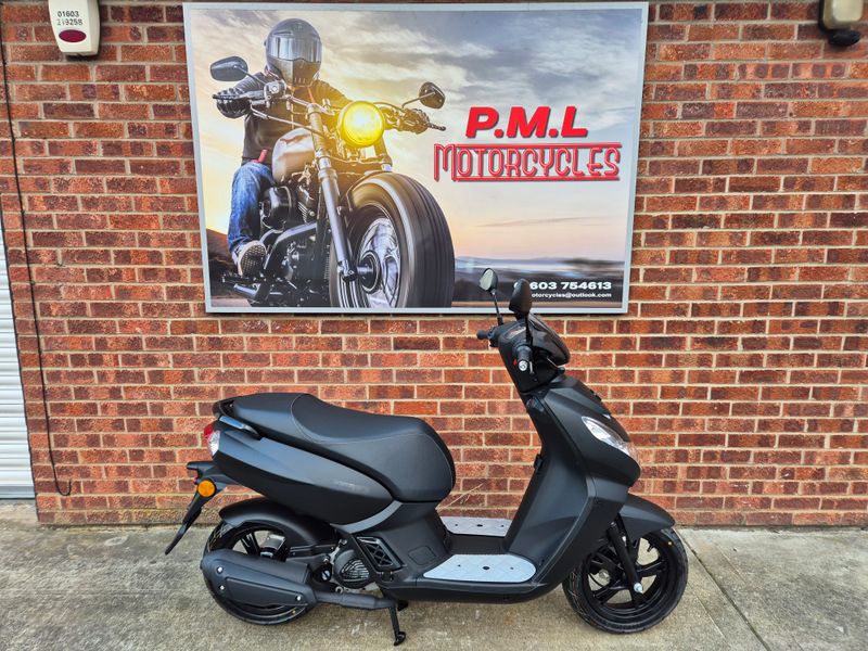 Peugeot Kisbee 50 Black Edition - Satin Black - Save £150 until the end of 2025!!