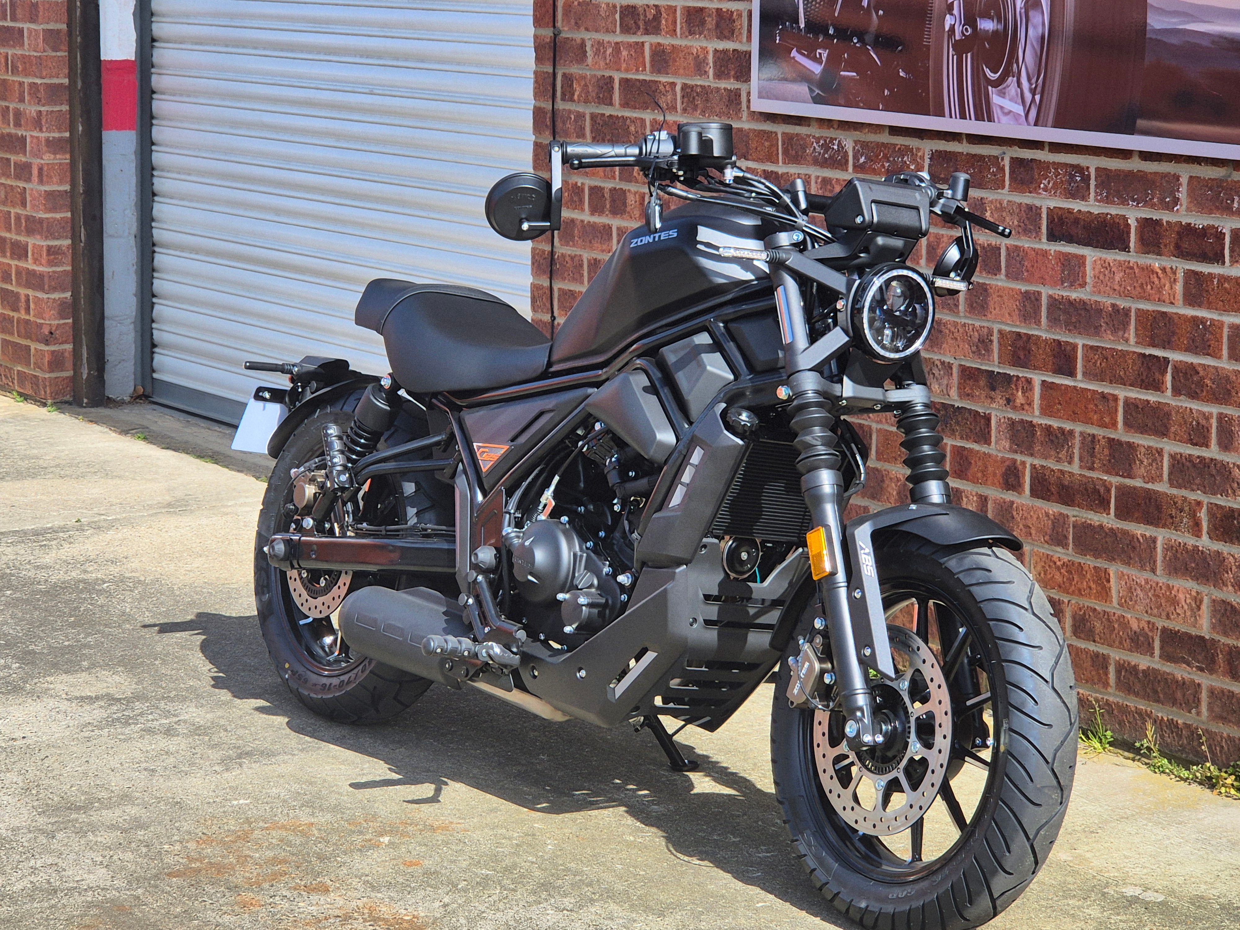 Zontes ZT125-C - Satin Black