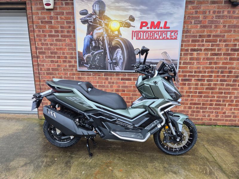 Zontes ZT368T-G - Metallic Green £400 OFF WHILE STOCKS LAST!!