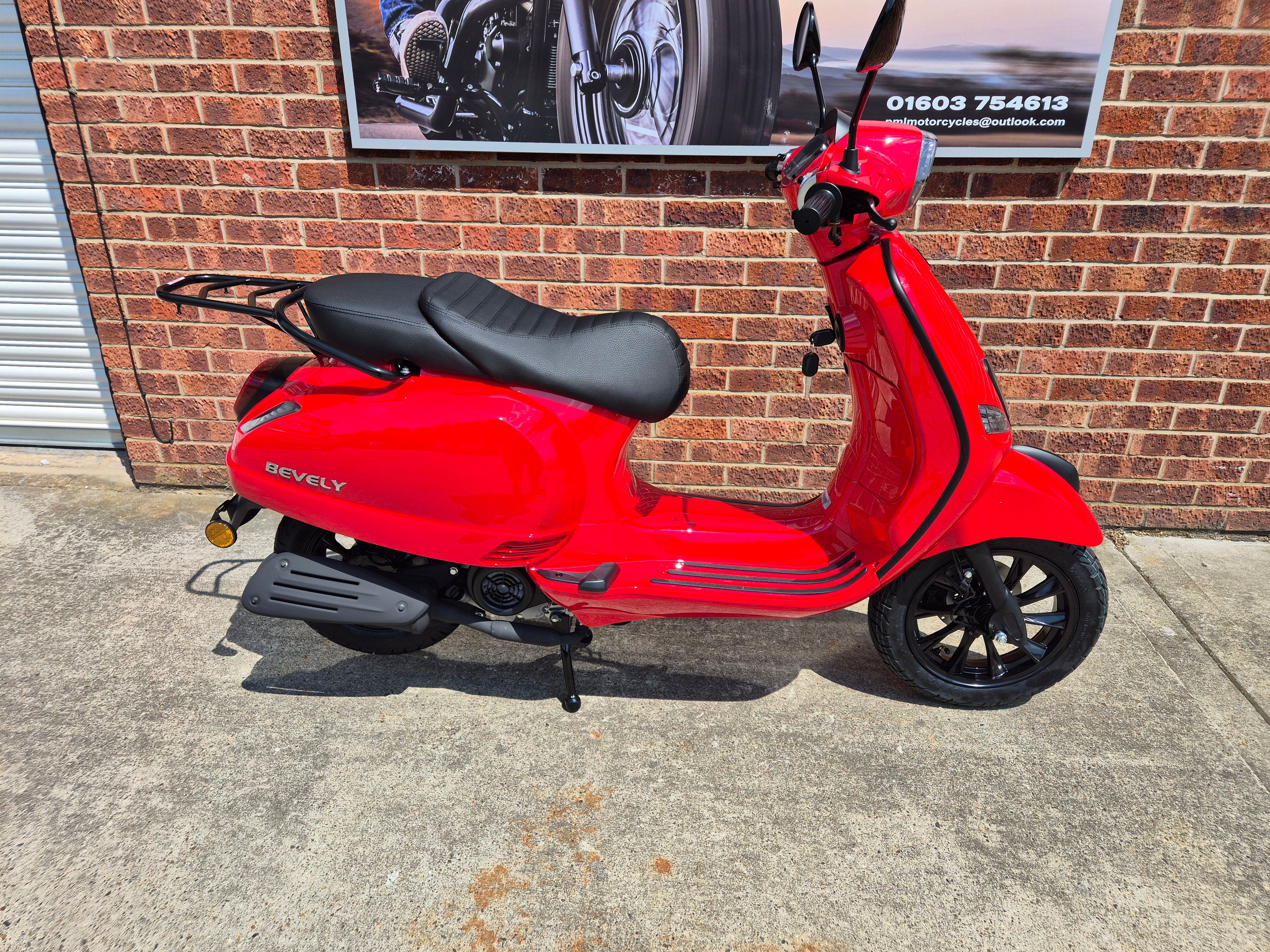Gavrix Bevely 50 - Red
