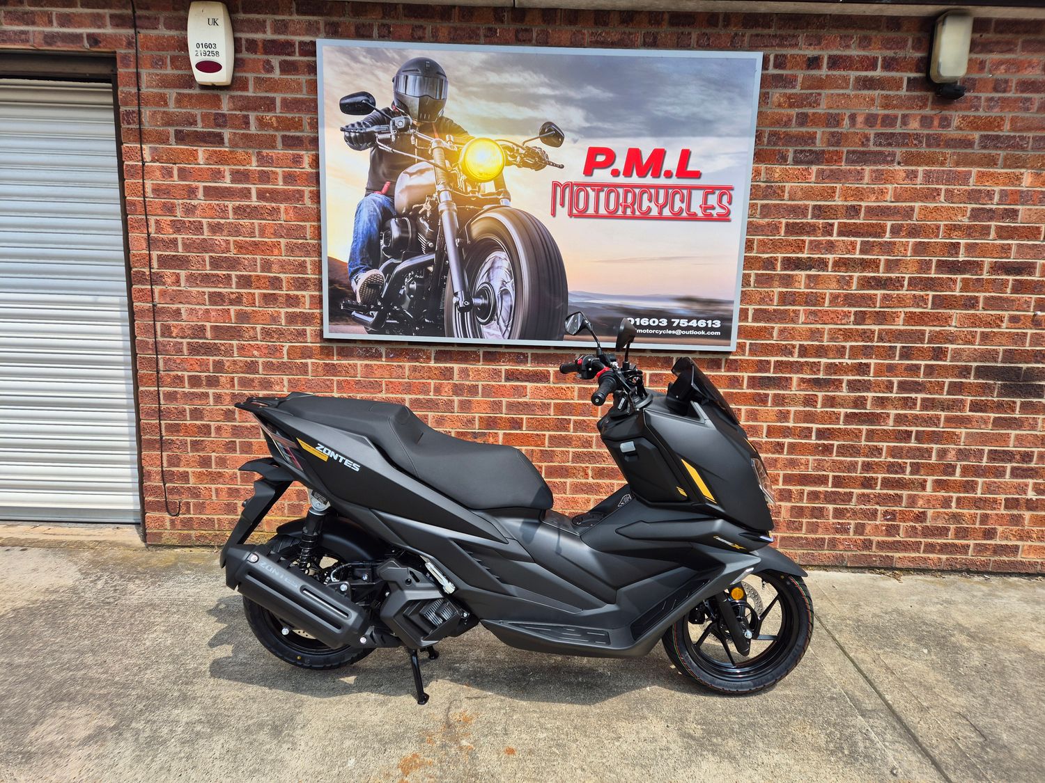 Zontes ZT125-X - Satin Black Zontes ZT125-X - Satin Black