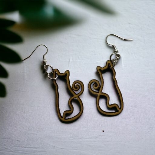 Cat dangles