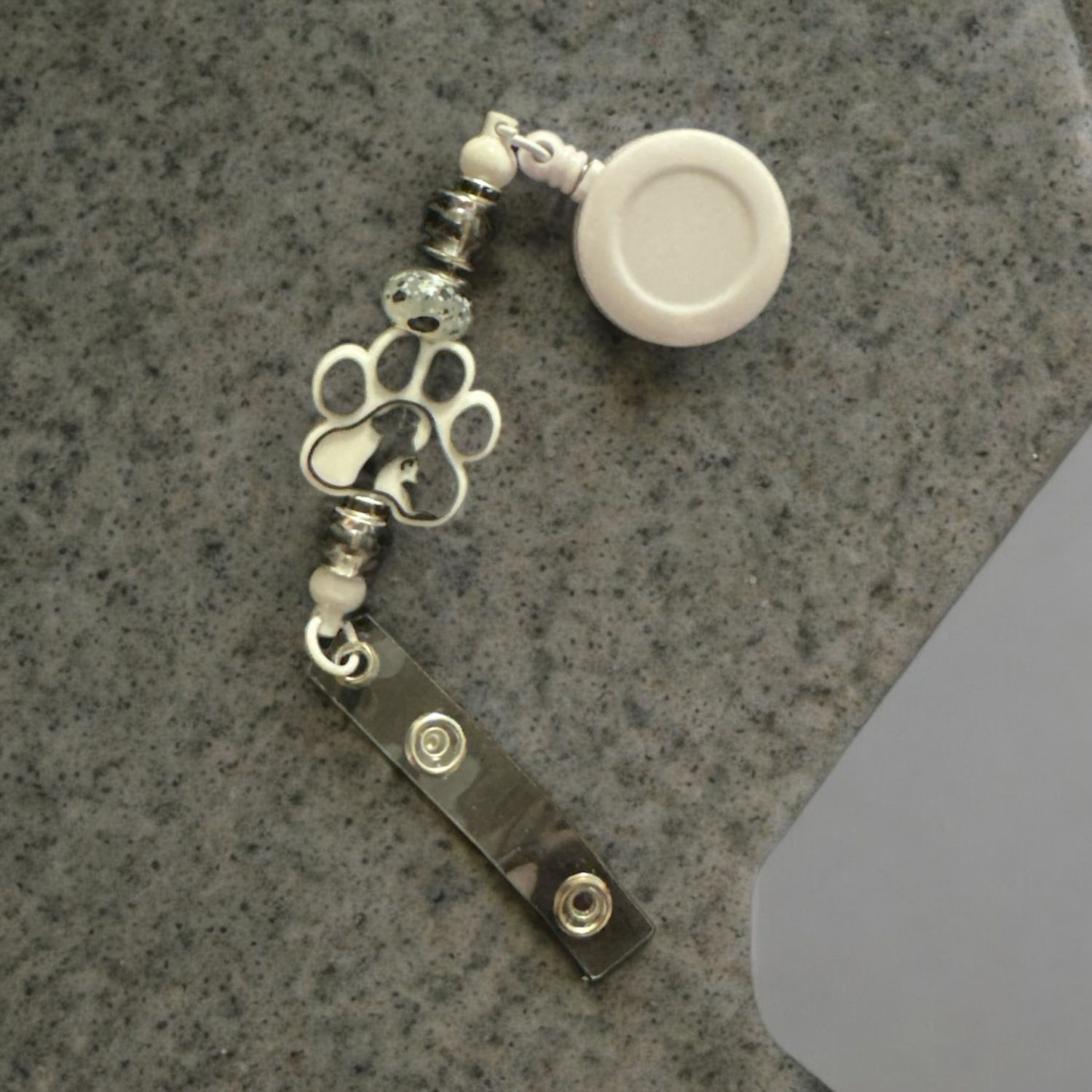 Best “paw” friends badge holder