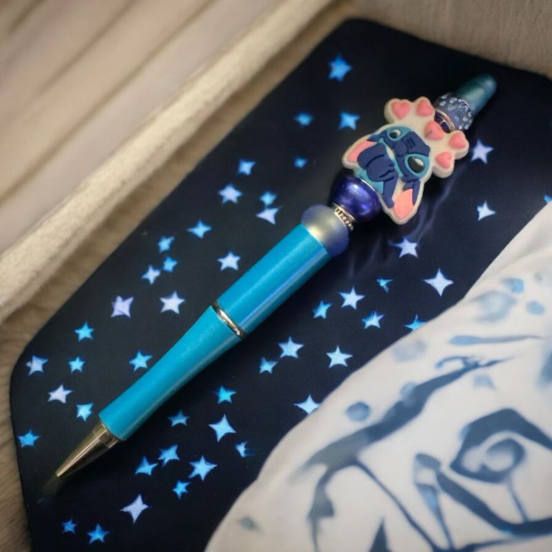 Blue alien pen